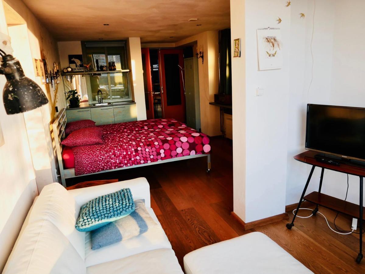 Studioextra Incl Auto P Bed and breakfast